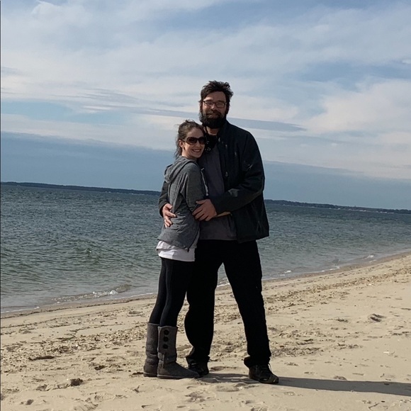 Meet your Posher, Cassie - Picture 4 of 5